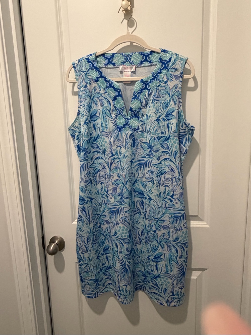 Sleeveless Blue Tropical Print Shift Dress